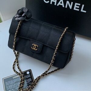 NEW Chanel Coco Bar Camelia Bag